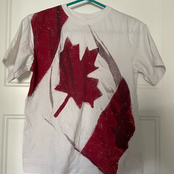 3 for $50 Canada day T-shirts - Picture 7 of 9
